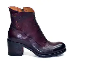 Judith Zip Mid Boot