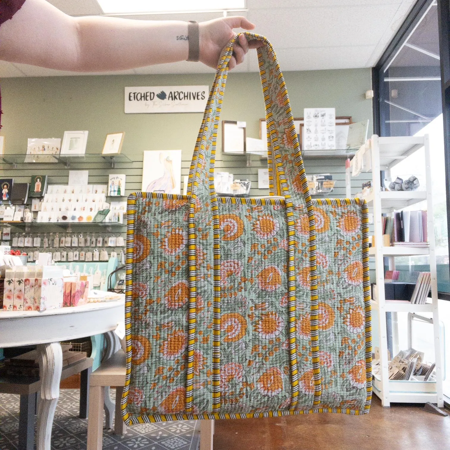 Large Zippered Tote