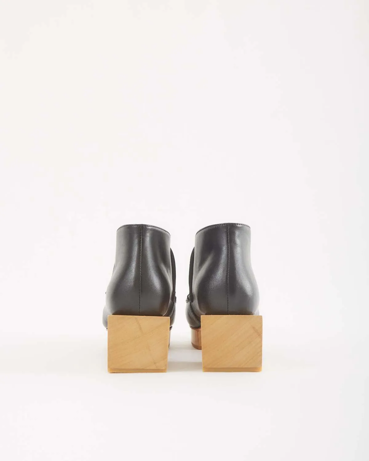 Matisse Bootie - Black