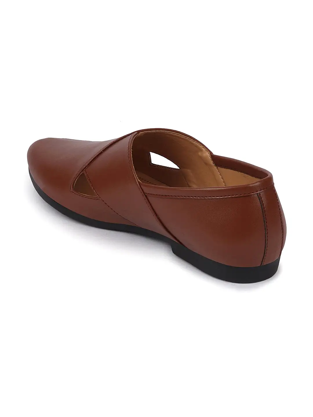 Men Ethnic Tan Criss Cross Slip On Juttis and Mojaris