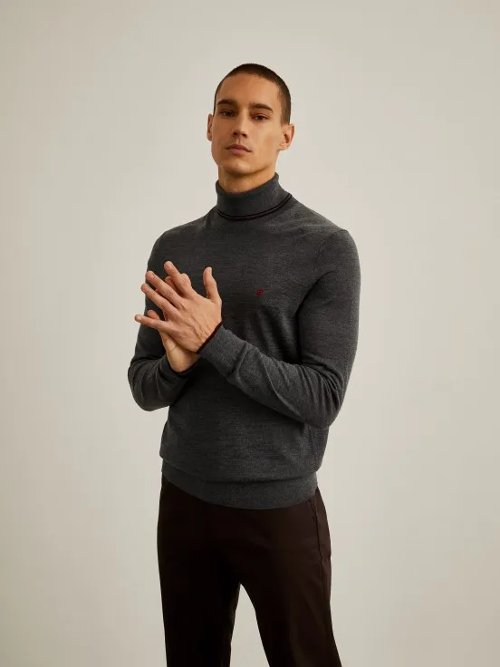 Merino wool turtleneck jumper