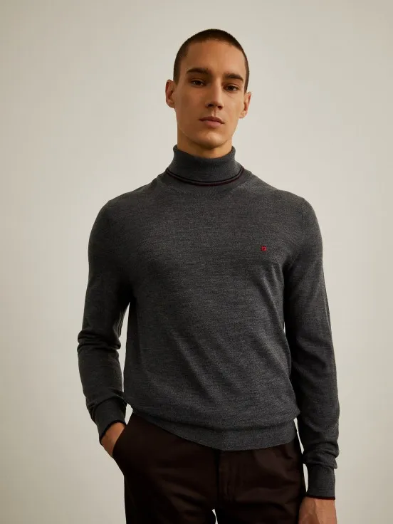 Merino wool turtleneck jumper