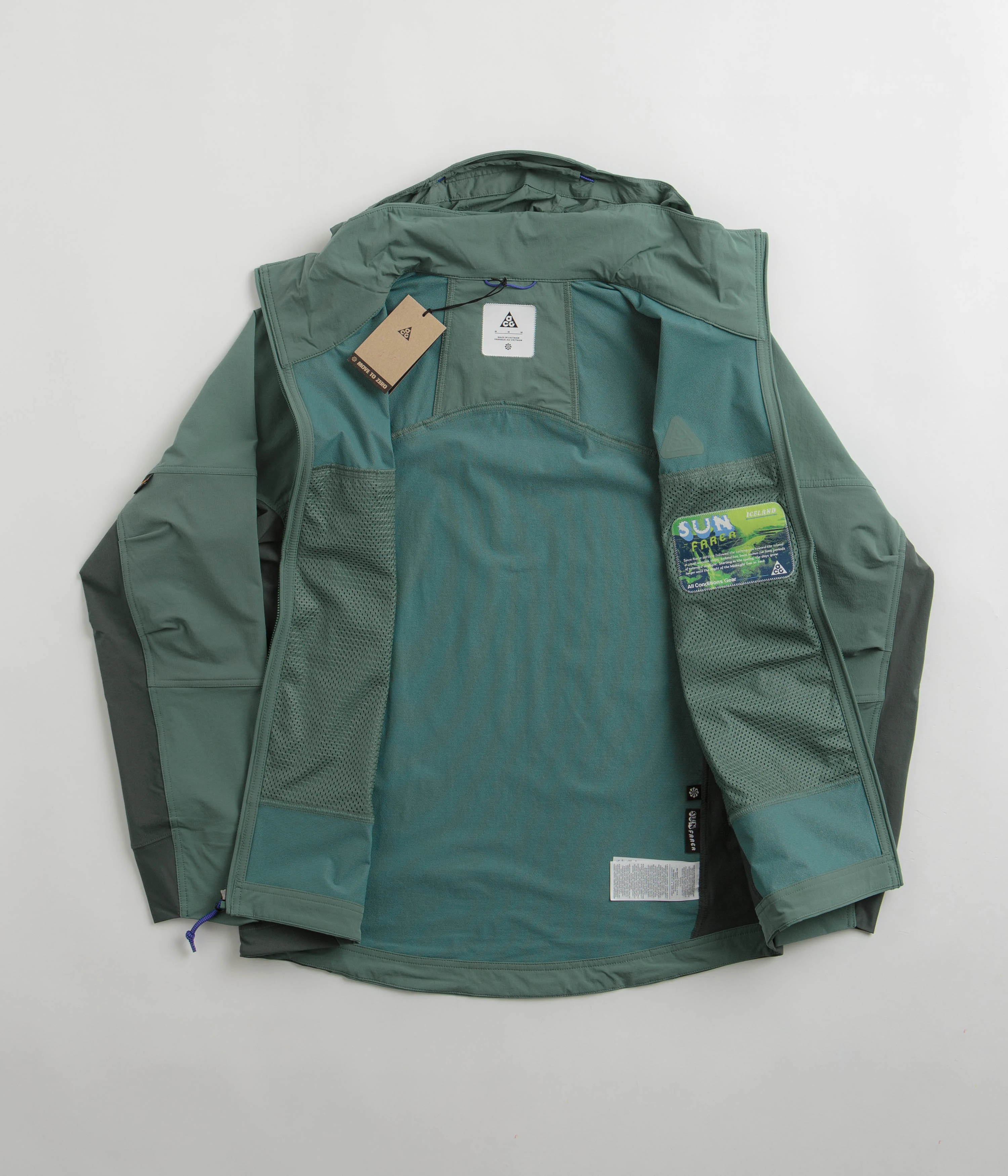 Nike ACG Sun Farer Jacket - Bicoastal / Vintage Green / Summit White