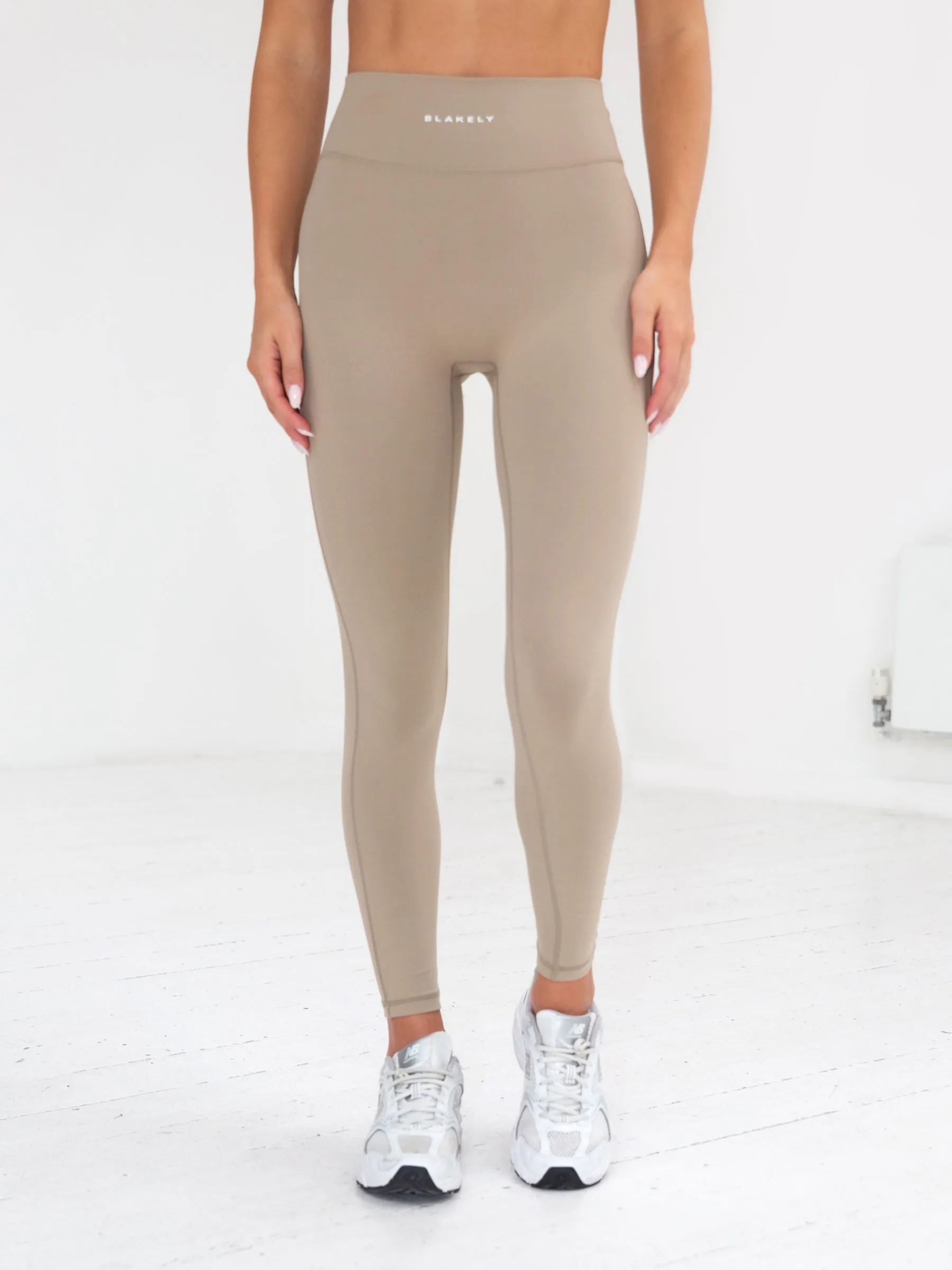 Series Leggings - Washed Khaki