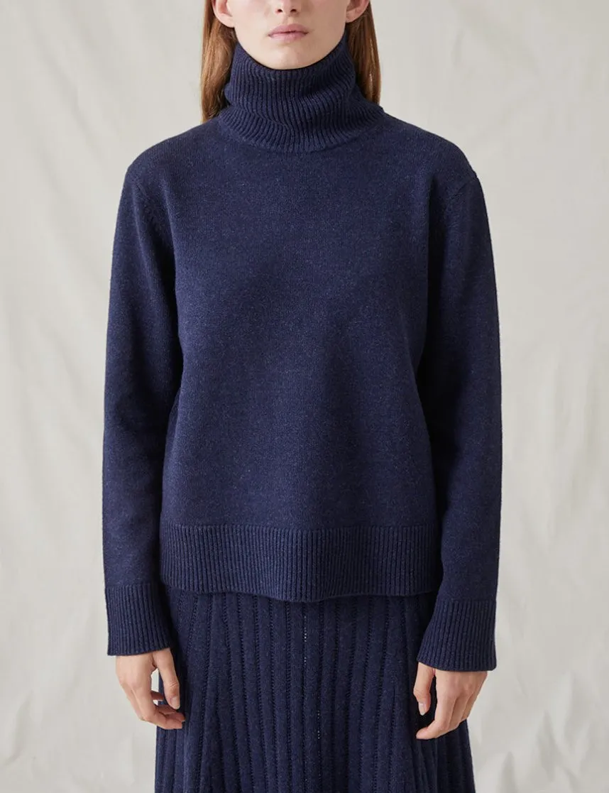 The Cashmere Wool Turtleneck