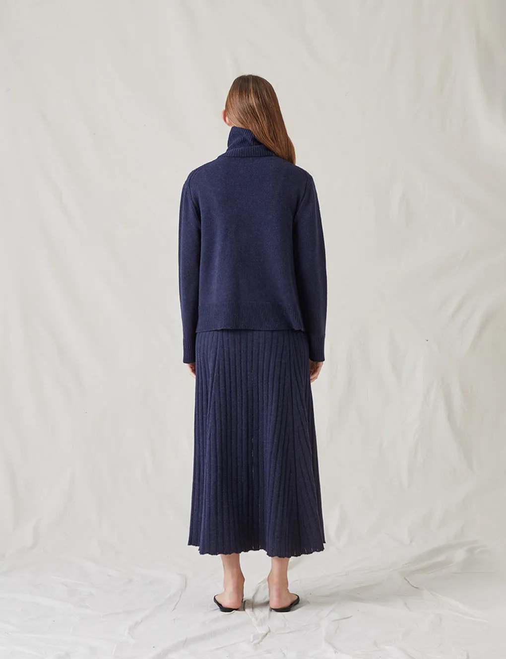 The Cashmere Wool Turtleneck