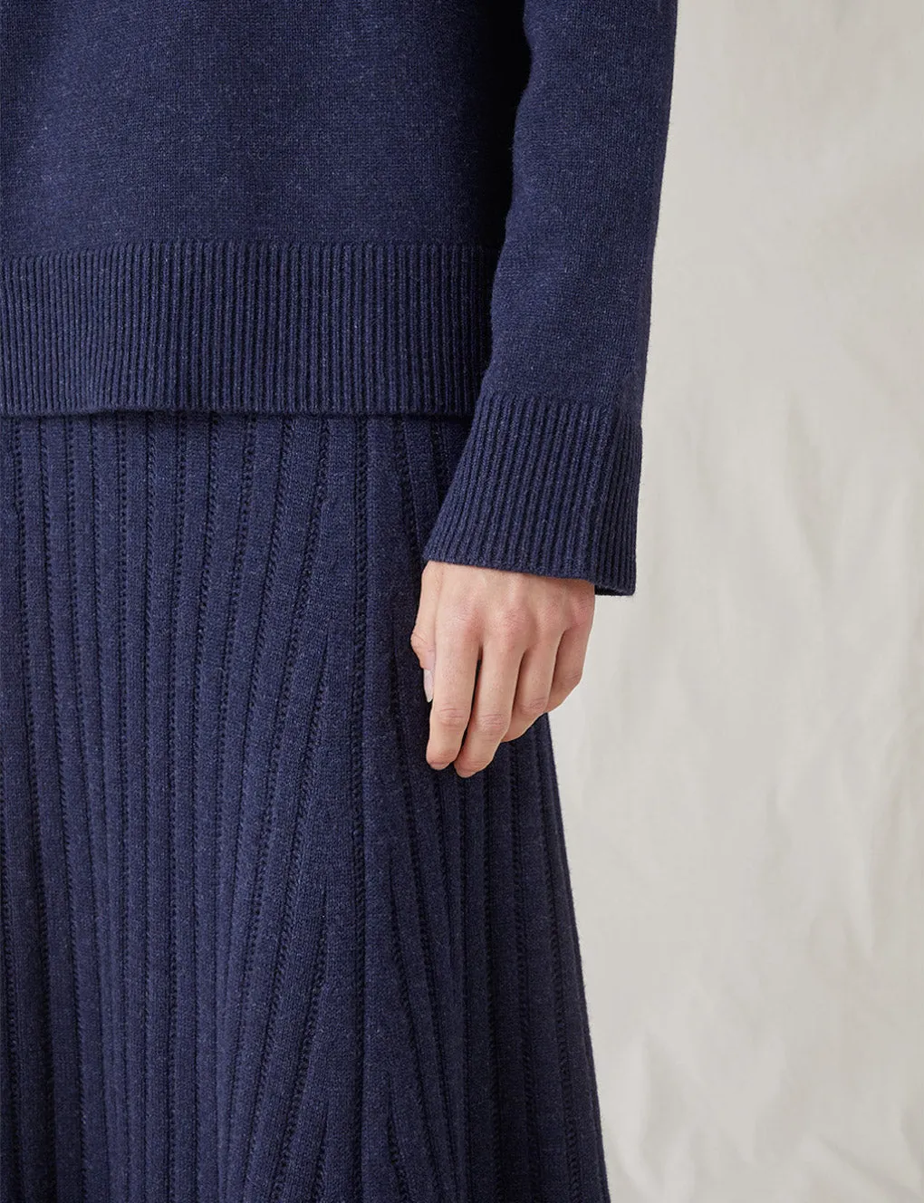 The Cashmere Wool Turtleneck